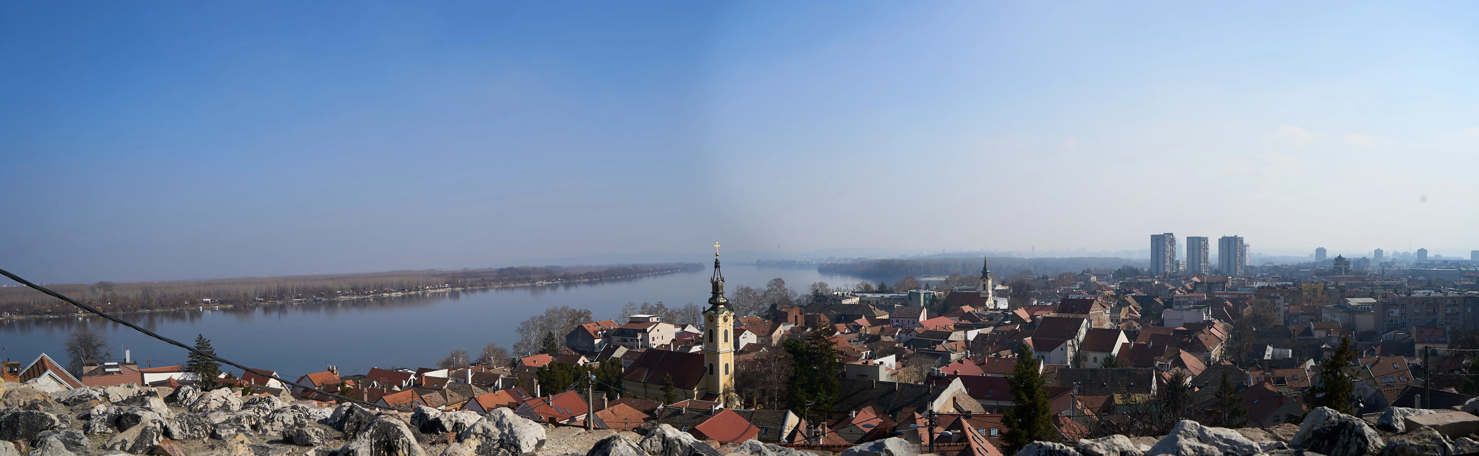 Вид старый город Зимун